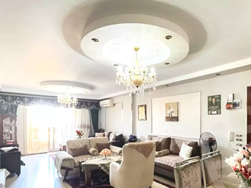 https://aqarmap.com.eg/ar/listing/7082544-for-sale-alexandria-camp-cesar-famous-st
