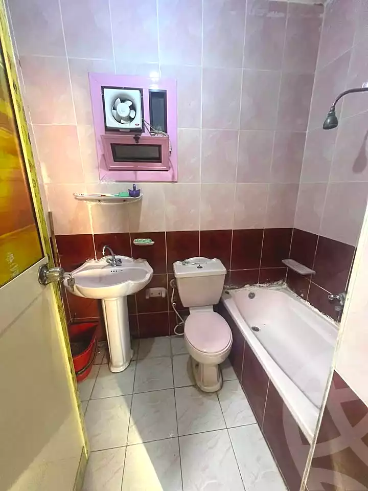 https://aqarmap.com.eg/en/listing/7082621-for-sale-alexandria-sydy-bshr-sydy-bshr-qbly-hassan-refaat-st