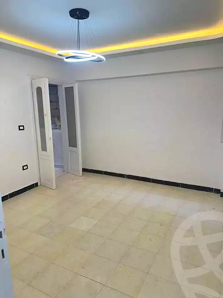 https://aqarmap.com.eg/ar/listing/7082622-for-sale-alexandria-al-agamy-el-hanouvel-radwan-st