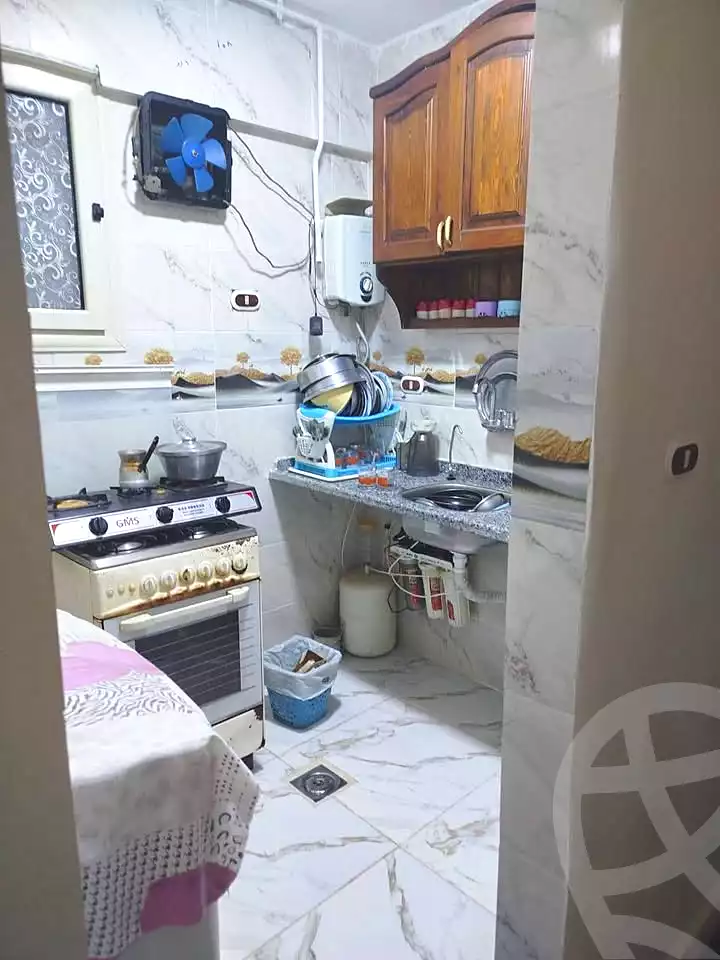 https://aqarmap.com.eg/en/listing/7082708-for-sale-alexandria-al-agamy-el-hanouvel-el-kholafaa-el-rashdeen-st