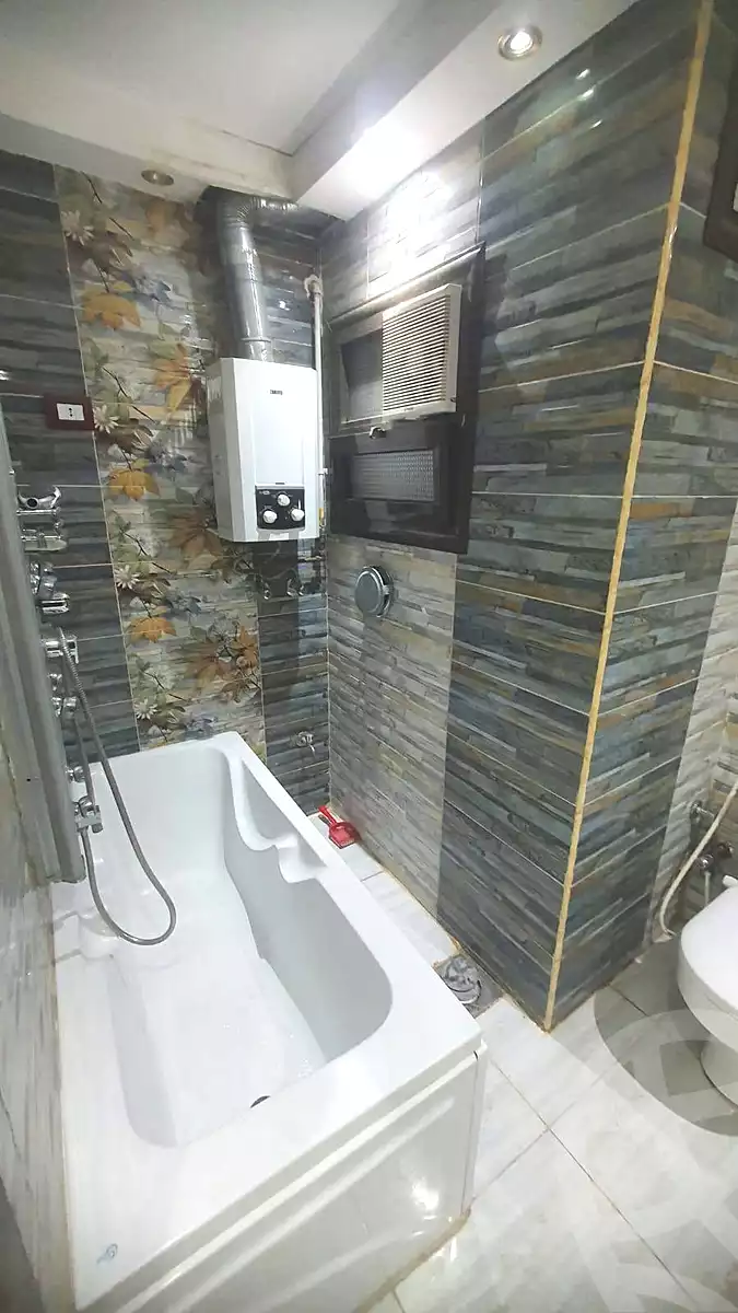 https://aqarmap.com.eg/ar/listing/7083028-for-sale-cairo-el-zaytun-lzytwn-lshrqy
