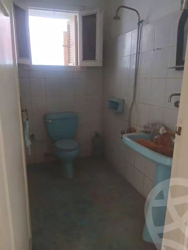 https://aqarmap.com.eg/en/listing/7075644-for-sale-alexandria-al-agamy-el-hanouvel-el-kholafaa-el-rashdeen-st