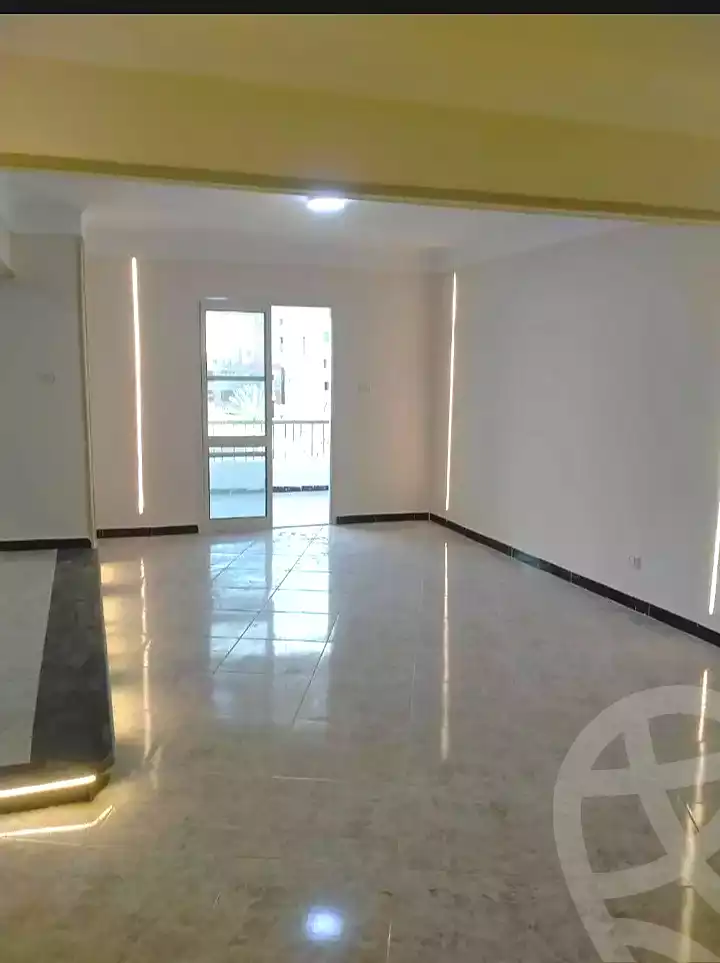 https://aqarmap.com.eg/ar/listing/7083285-for-sale-alexandria-al-agamy-el-hanouvel-radwan-st