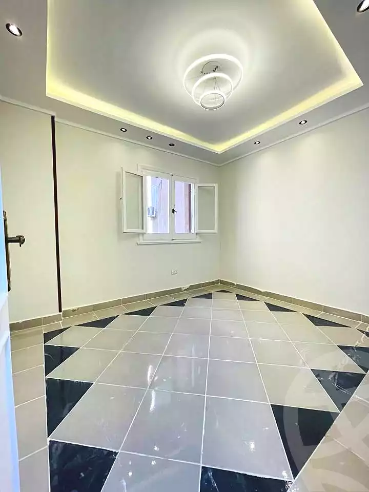 https://aqarmap.com.eg/ar/listing/7083314-for-sale-alexandria-al-agamy-shataa-el-nakheel