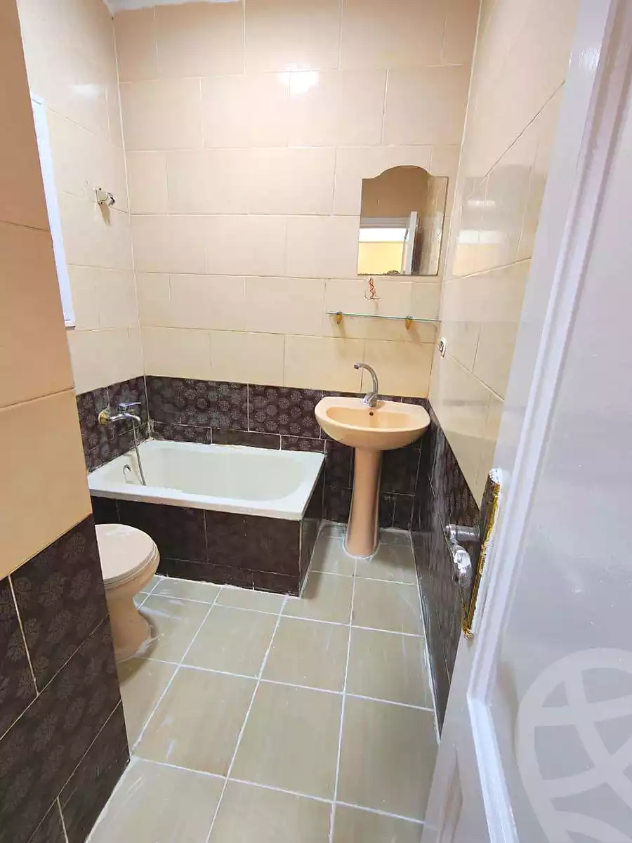 https://aqarmap.com.eg/en/listing/7083466-for-sale-alexandria-al-agamy-shataa-el-nakheel