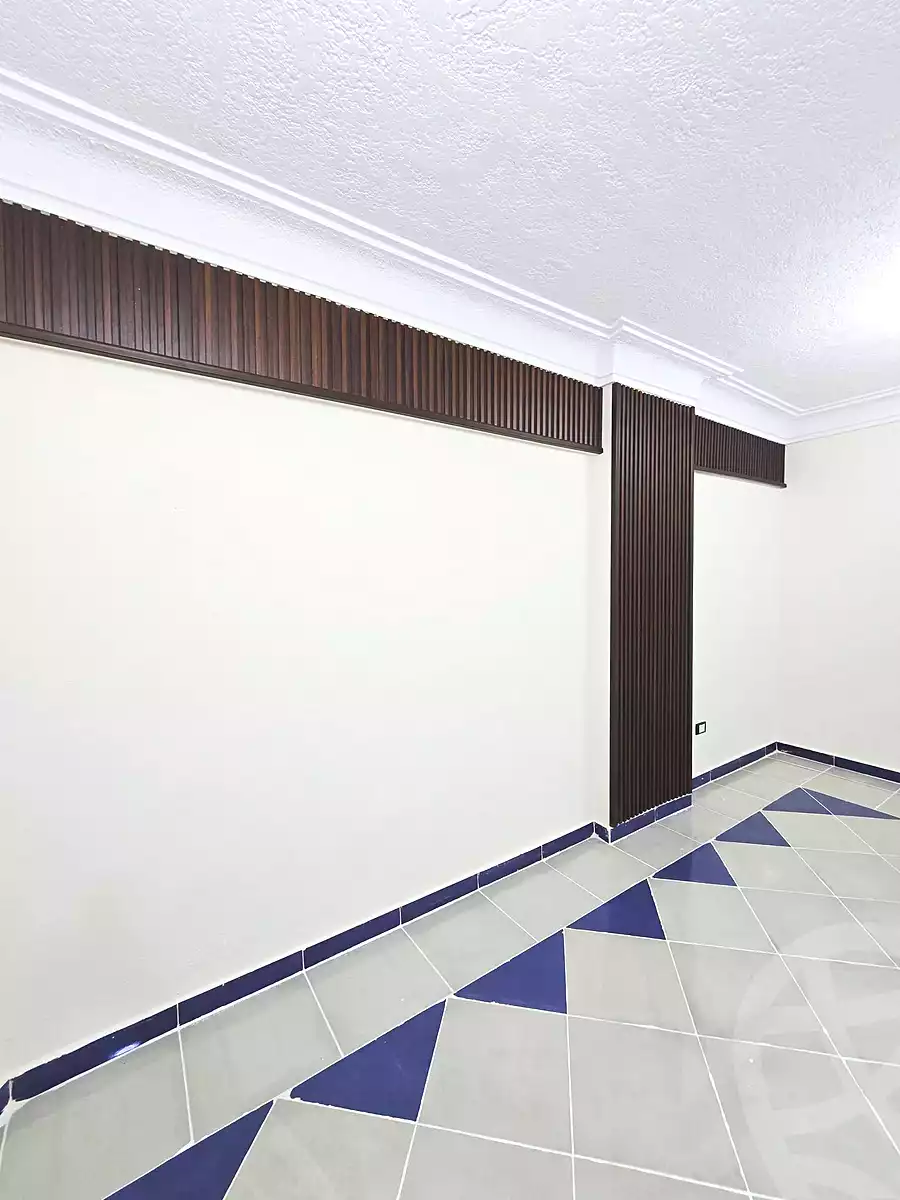 https://aqarmap.com.eg/en/listing/7083482-for-sale-alexandria-al-agamy-shataa-el-nakheel