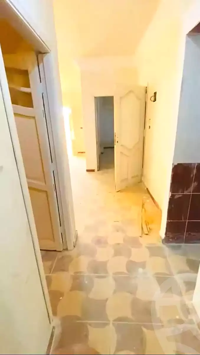 https://aqarmap.com.eg/en/listing/7083649-for-sale-alexandria-al-agamy-el-hanouvel-el-kholafaa-el-rashdeen-st