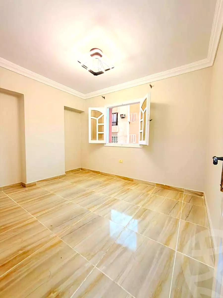 https://aqarmap.com.eg/ar/listing/7083866-for-sale-alexandria-al-agamy-shataa-el-nakheel