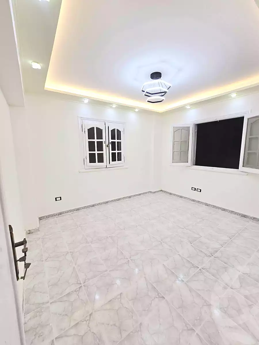 https://aqarmap.com.eg/ar/listing/7083877-for-sale-alexandria-al-agamy-shataa-el-nakheel