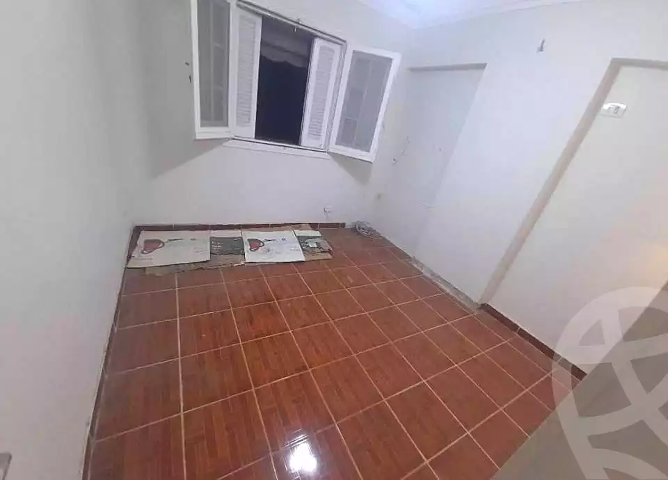 https://aqarmap.com.eg/en/listing/7084076-for-sale-alexandria-bw-qyr-street-10