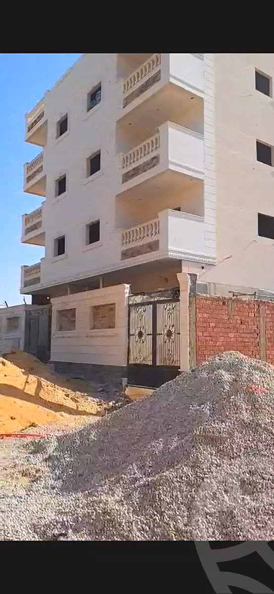 https://aqarmap.com.eg/ar/listing/7084871-for-sale-cairo-new-cairo-bait-el-watan-sixth-neighborhood