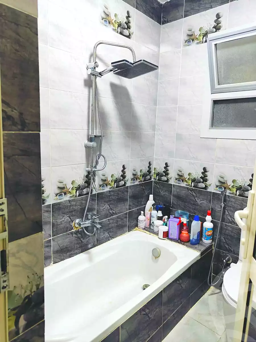 https://aqarmap.com.eg/ar/listing/7084925-for-sale-alexandria-al-agamy-el-hanouvel-kasr-al-quiri-st-1