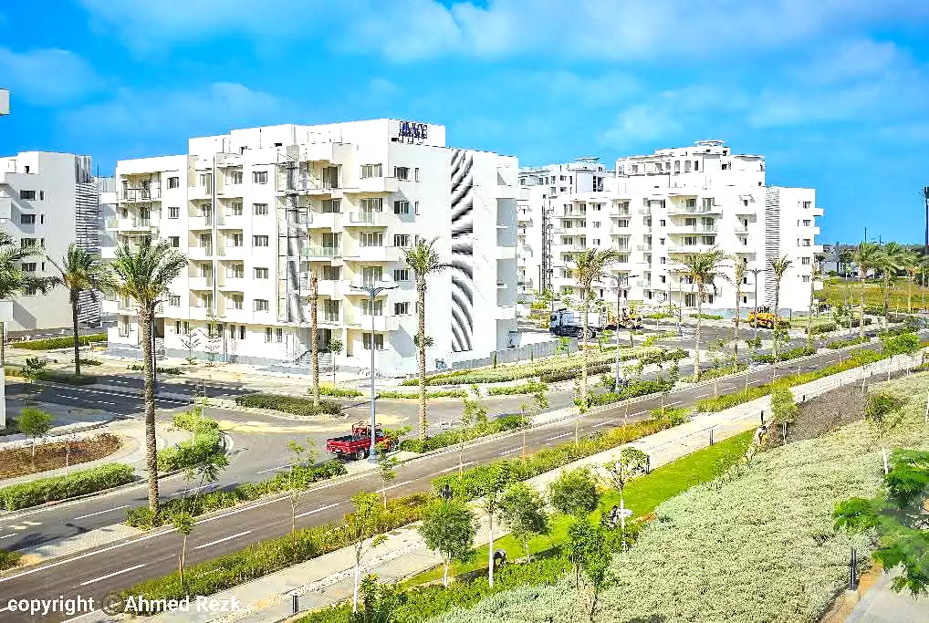 https://aqarmap.com.eg/ar/listing/7084962-for-sale-north-coast-new-alamein-mntj-t-l-lmyn-ljdyd-kmbwnd-mzryn
