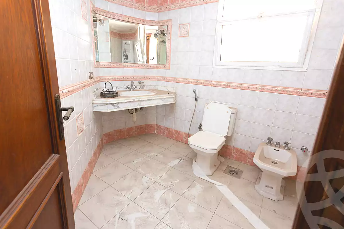 https://aqarmap.com.eg/en/listing/7085049-for-sale-alexandria-glim-shr-ljysh