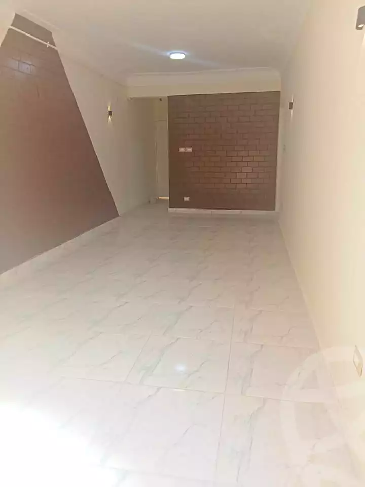 https://aqarmap.com.eg/ar/listing/7085101-for-sale-alexandria-al-agamy-lbytsh-shahr-al-assal-st