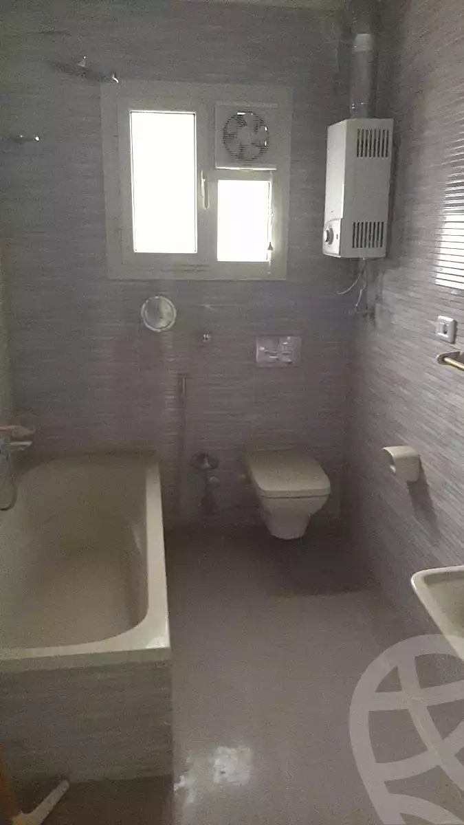https://aqarmap.com.eg/ar/listing/7085151-for-sale-cairo-al-oubour-compounds-kmbwnd-zhr-l-bwr