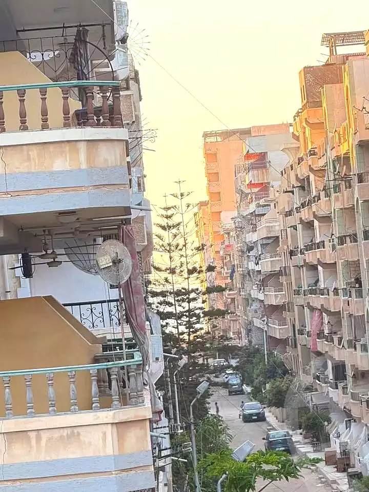 https://aqarmap.com.eg/ar/listing/7085255-for-sale-alexandria-al-agamy-shataa-el-nakheel