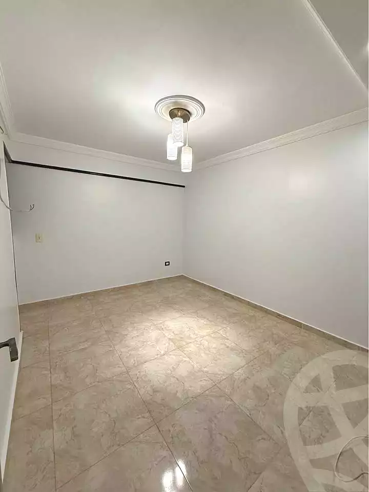 https://aqarmap.com.eg/ar/listing/7085505-for-sale-alexandria-el-mandara-shr-jml-bd-lnsr