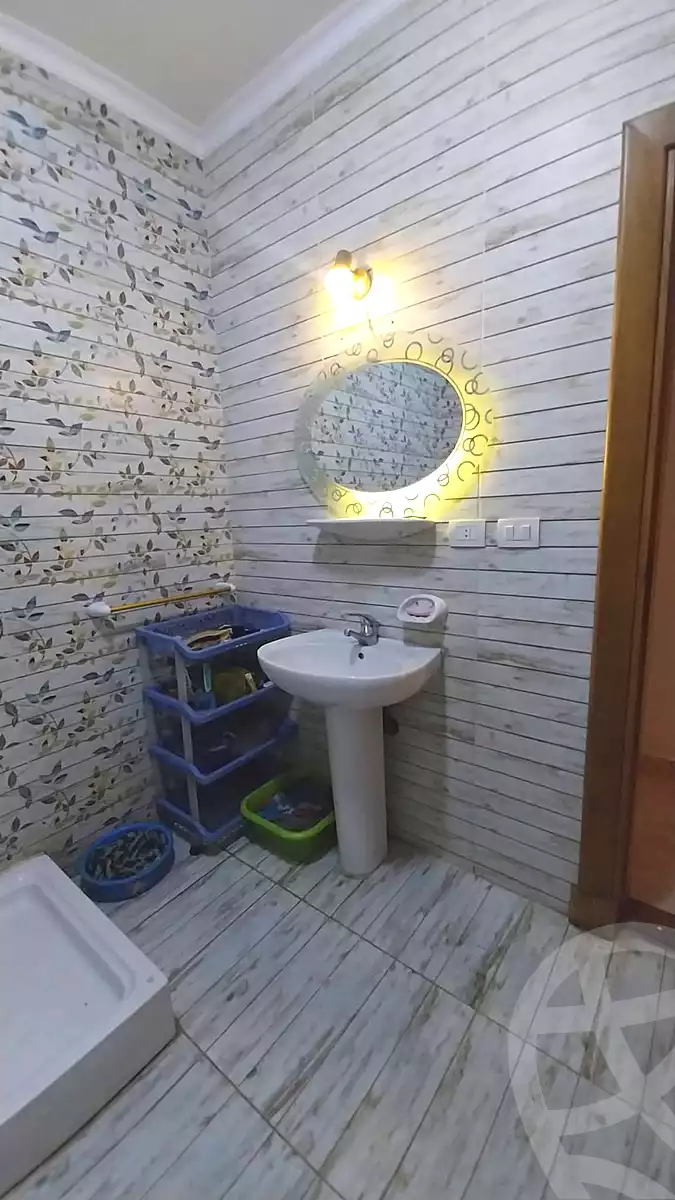 https://aqarmap.com.eg/ar/listing/7085526-for-sale-cairo-shoubra-corniche-el-nile-st