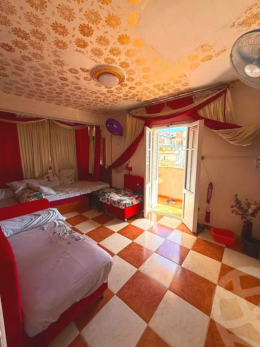 https://aqarmap.com.eg/ar/listing/7085588-for-sale-alexandria-sydy-bshr-shr-mlk-hfny