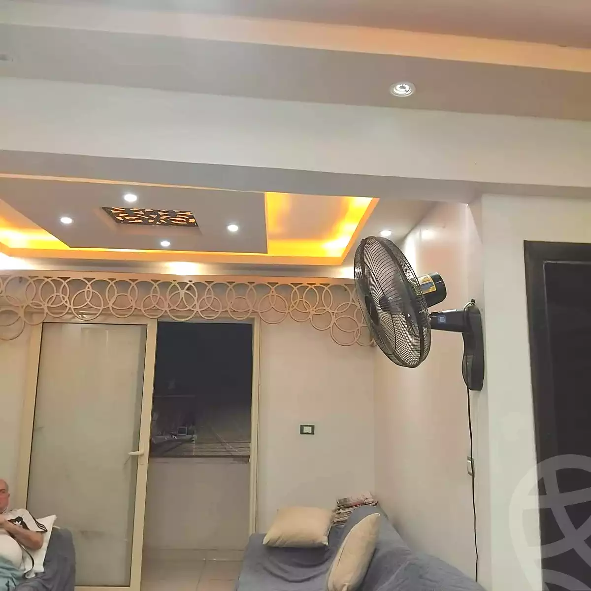 https://aqarmap.com.eg/en/listing/7086050-for-sale-alexandria-alhadara-new-el-hadra-al-sadat-st