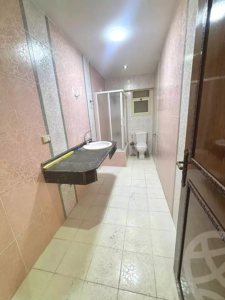 https://aqarmap.com.eg/ar/listing/7086151-for-sale-alexandria-sydy-bshr-sydy-bshr-bhry-khalil-hamada-st
