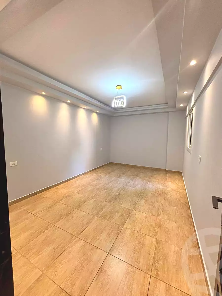 https://aqarmap.com.eg/ar/listing/7086188-for-sale-alexandria-miami-el-sebaey-st