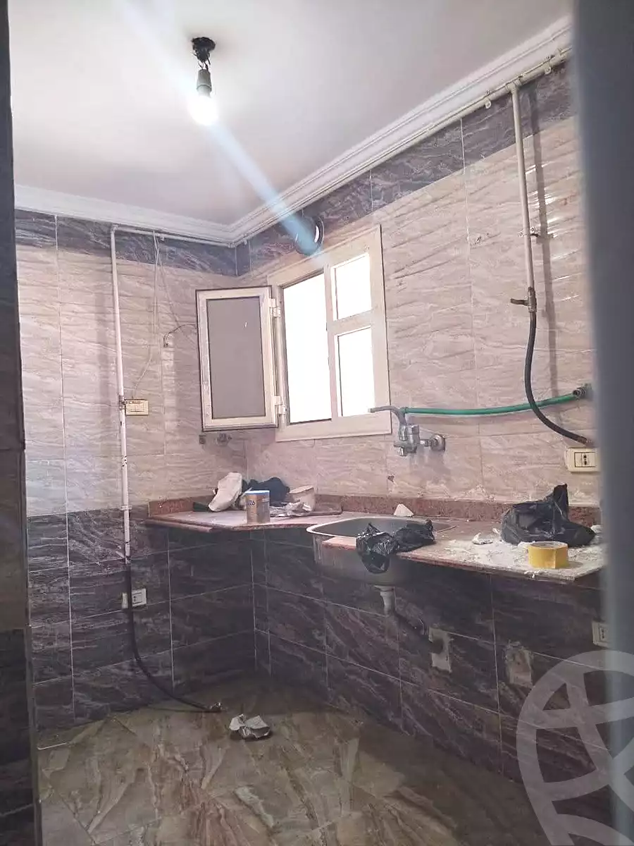 https://aqarmap.com.eg/ar/listing/7086262-for-rent-alexandria-miami-el-gaish-rd-st