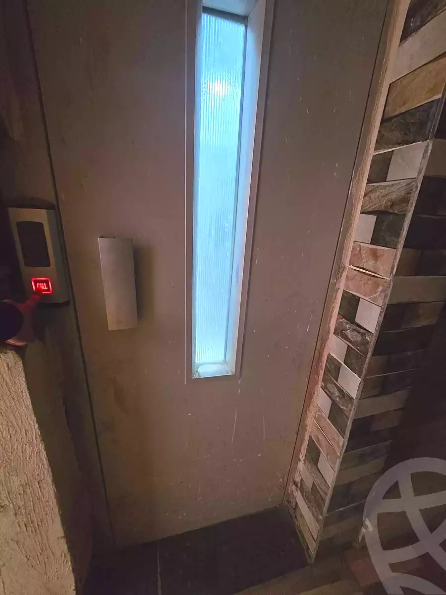 https://aqarmap.com.eg/ar/listing/7086273-for-sale-cairo-ain-shams-ain-shams-el-sharkia-el-zahraa-st