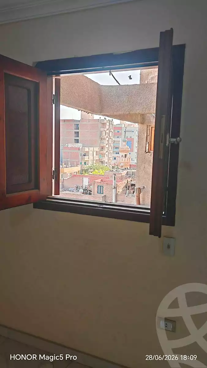 https://aqarmap.com.eg/ar/listing/7086417-for-rent-cairo-helwan-helwan-el-sharkeya-thabit-basha-st