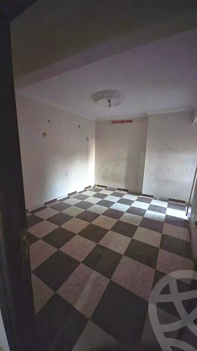 https://aqarmap.com.eg/ar/listing/7086576-for-rent-cairo-helwan-mnshy-yn-hlwn-rael-st