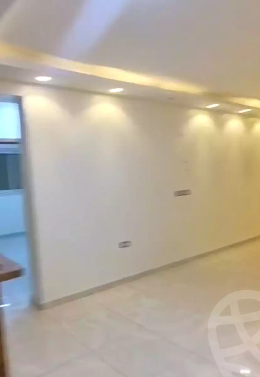 https://aqarmap.com.eg/en/listing/7086670-for-sale-cairo-helwan-hadayek-helwan-el-eshrein-st