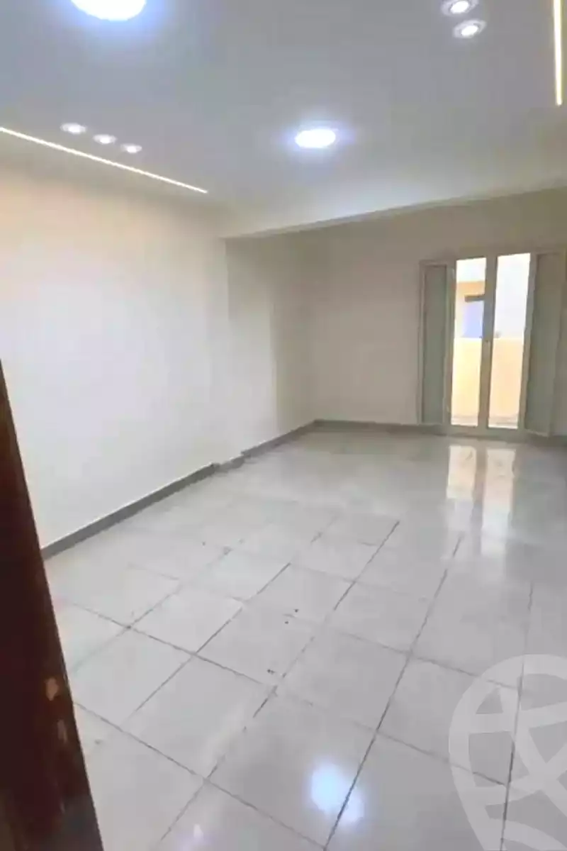 https://aqarmap.com.eg/ar/listing/7086760-for-sale-alexandria-el-asafra-shr-45