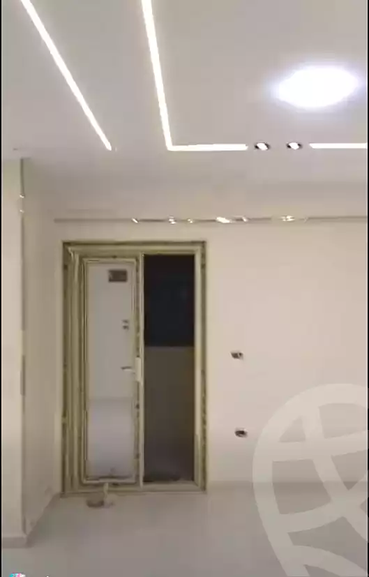 https://aqarmap.com.eg/ar/listing/7086821-for-sale-alexandria-miami-mahmoud-el-isawy-st