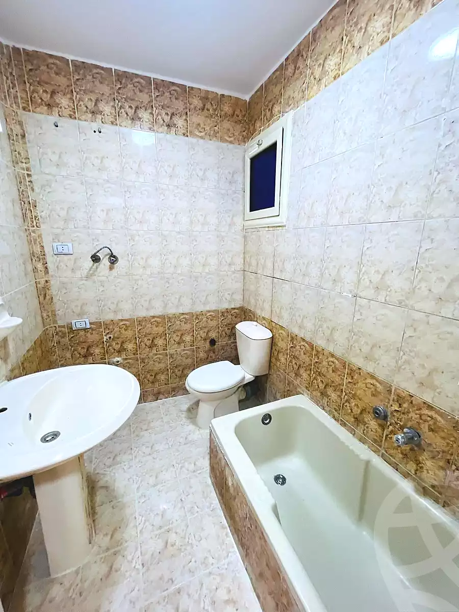 https://aqarmap.com.eg/ar/listing/7086967-for-sale-alexandria-al-agamy-shataa-el-nakheel