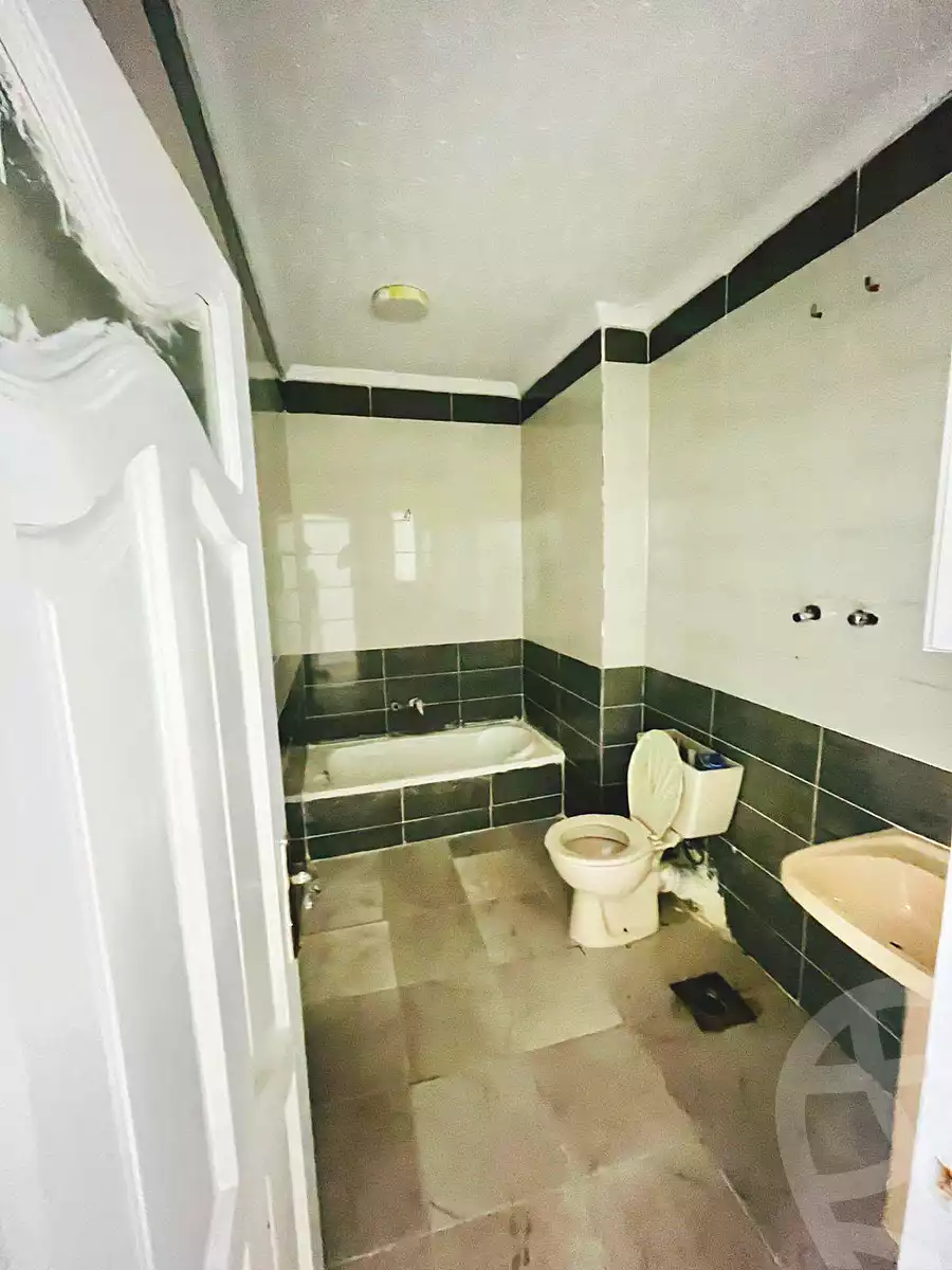 https://aqarmap.com.eg/ar/listing/7087015-for-sale-alexandria-al-agamy-shataa-el-nakheel
