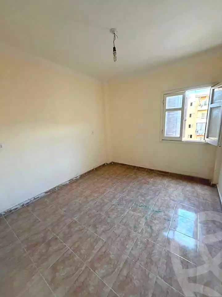 https://aqarmap.com.eg/en/listing/7087066-for-sale-cairo-15th-of-may-manteqat-el-90-fadan