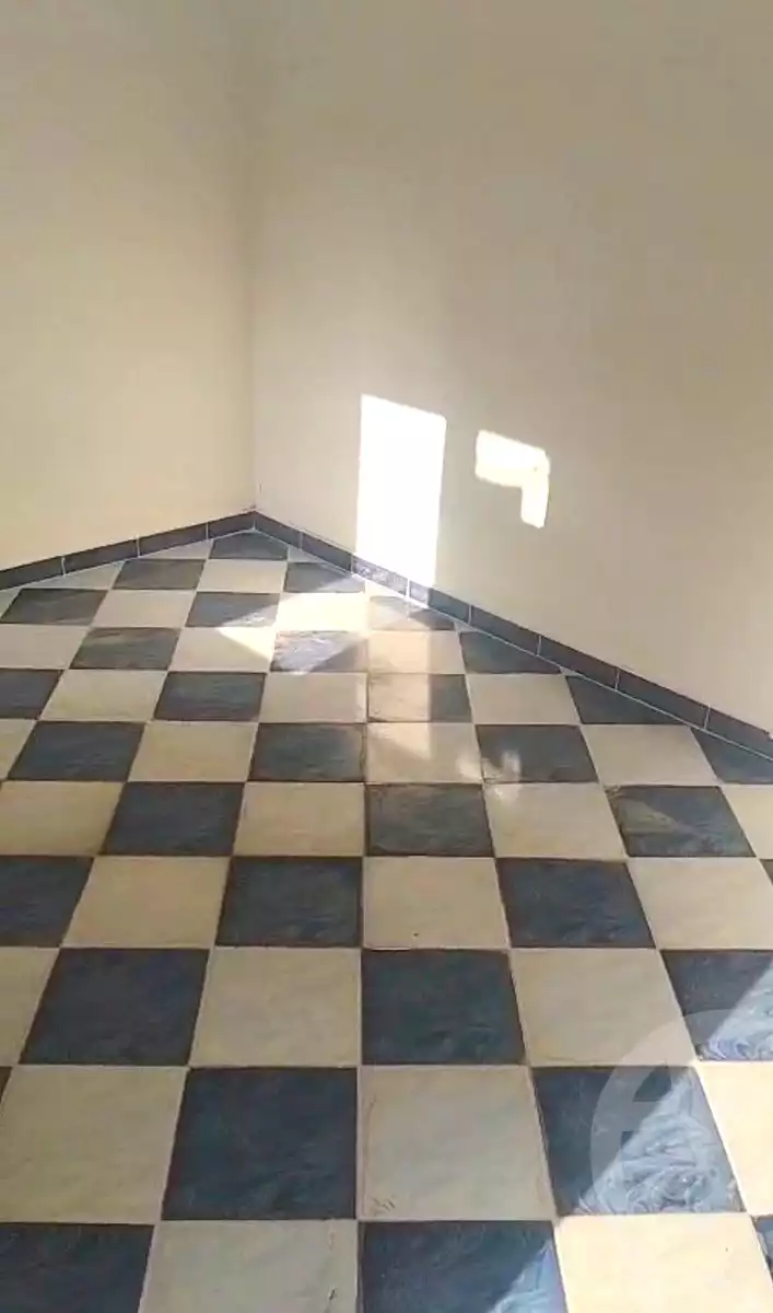 https://aqarmap.com.eg/ar/listing/7087283-for-sale-alexandria-al-agamy-el-hanouvel