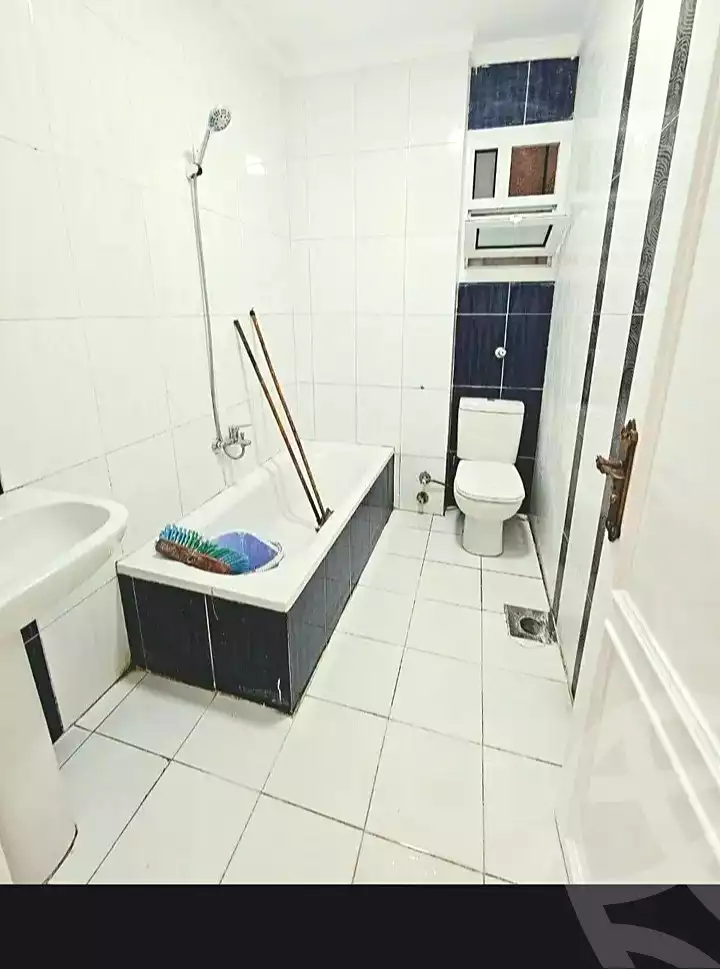 https://aqarmap.com.eg/ar/listing/7087274-for-sale-alexandria-el-asafra-shr-45