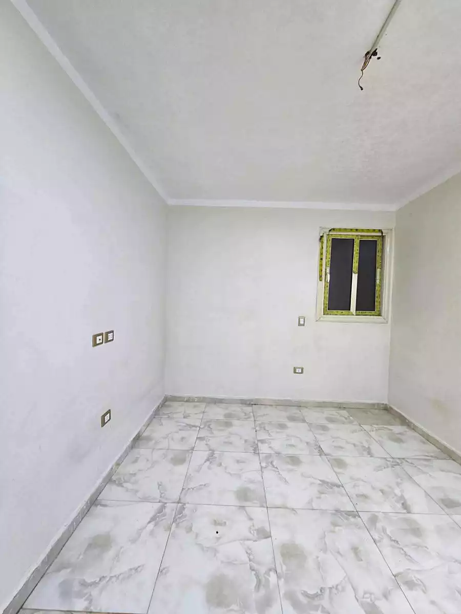 https://aqarmap.com.eg/ar/listing/7087310-for-sale-cairo-el-haram-el-maryotya-nazlet-el-seesy-st