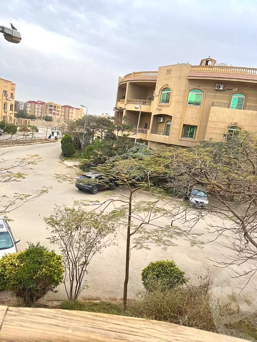 https://aqarmap.com.eg/ar/listing/7087745-for-sale-cairo-new-cairo-ganob-el-akadamiya-south-academy-b-taha-hussein-st