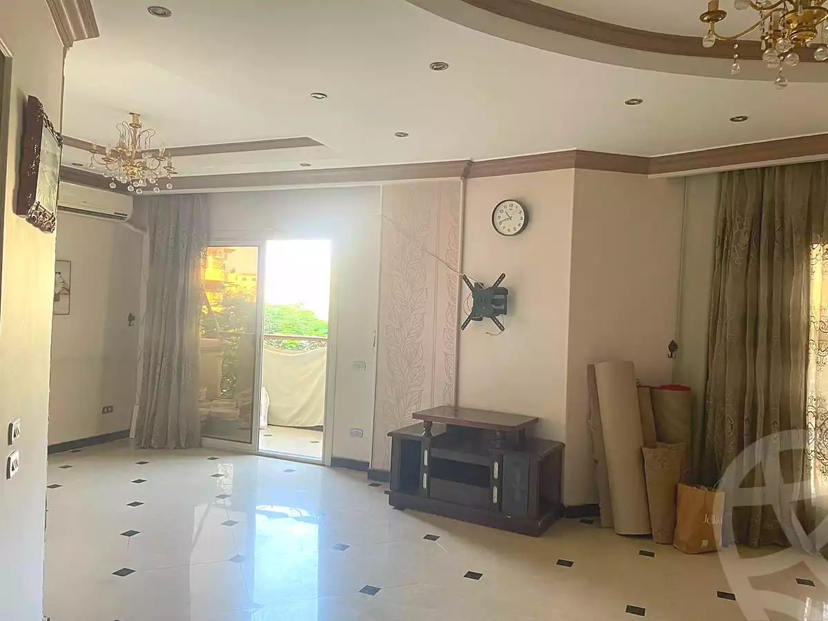 https://aqarmap.com.eg/ar/listing/7087745-for-sale-cairo-new-cairo-ganob-el-akadamiya-south-academy-b-taha-hussein-st