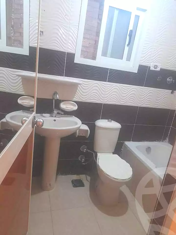 https://aqarmap.com.eg/en/listing/7087800-for-rent-alexandria-al-agamy-el-hanouvel-al-komi-st-el-hanouvel