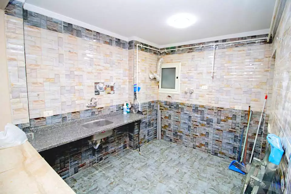https://aqarmap.com.eg/en/listing/7087819-for-rent-alexandria-ganaklis