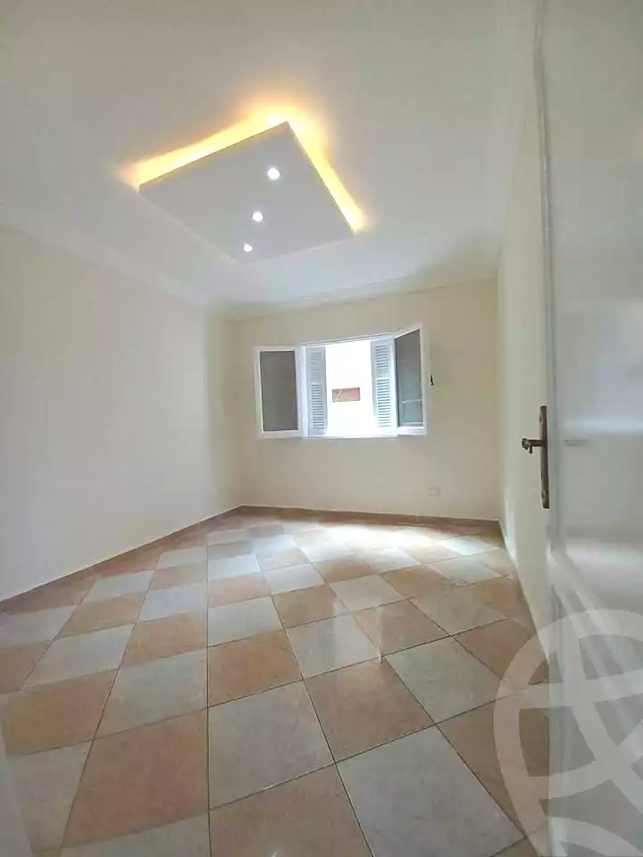 https://aqarmap.com.eg/en/listing/7087878-for-sale-alexandria-el-asafra-l-sfr-bhry