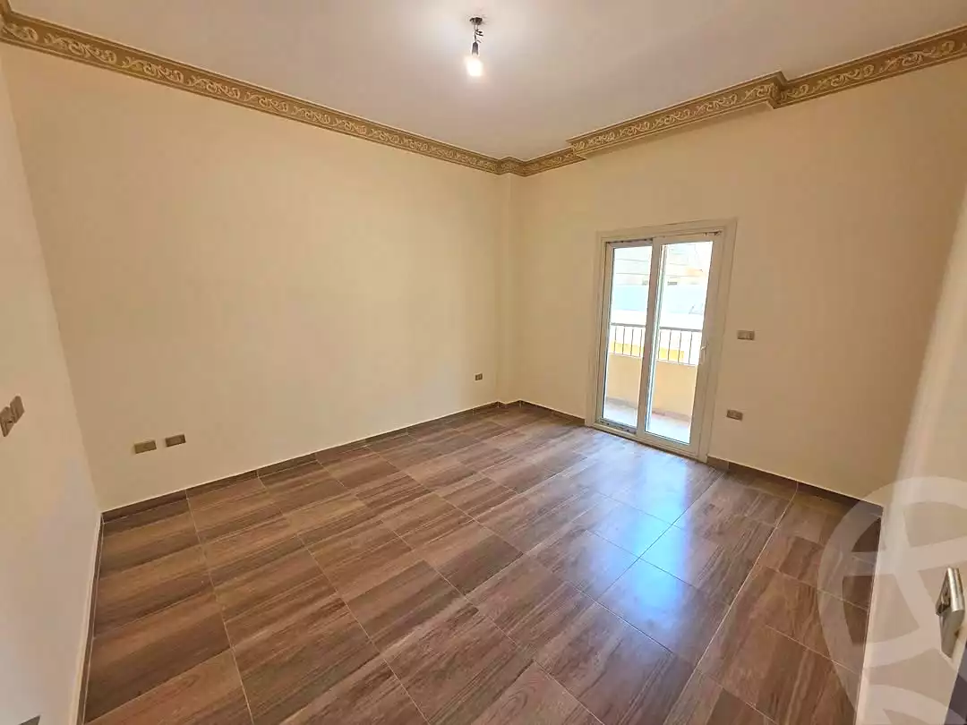 https://aqarmap.com.eg/ar/listing/7021915-for-rent-cairo-new-cairo-el-yassamin-el-yasmeen-6