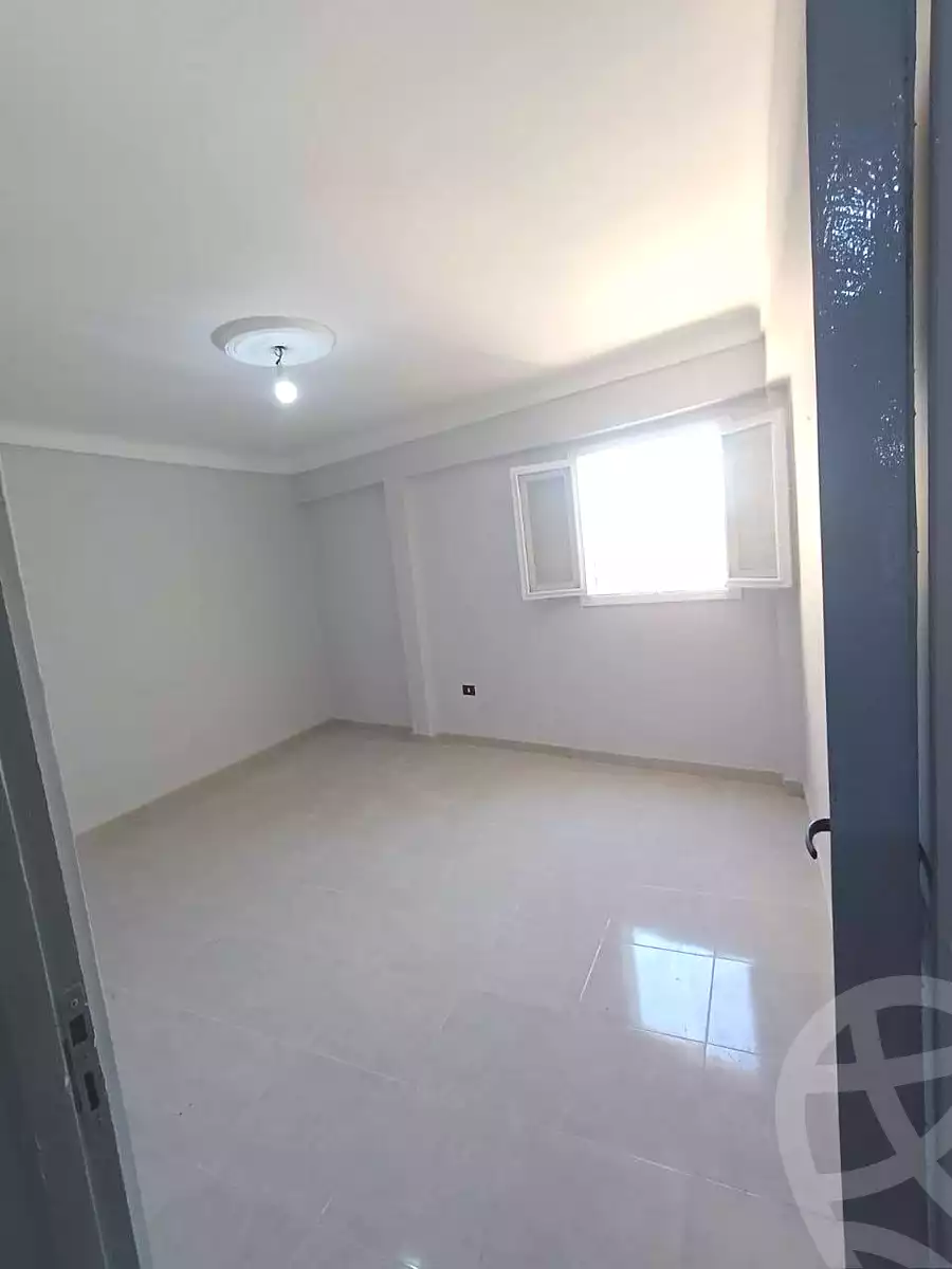 https://aqarmap.com.eg/en/listing/7088055-for-sale-alexandria-sydy-bshr-sydy-bshr-qbly