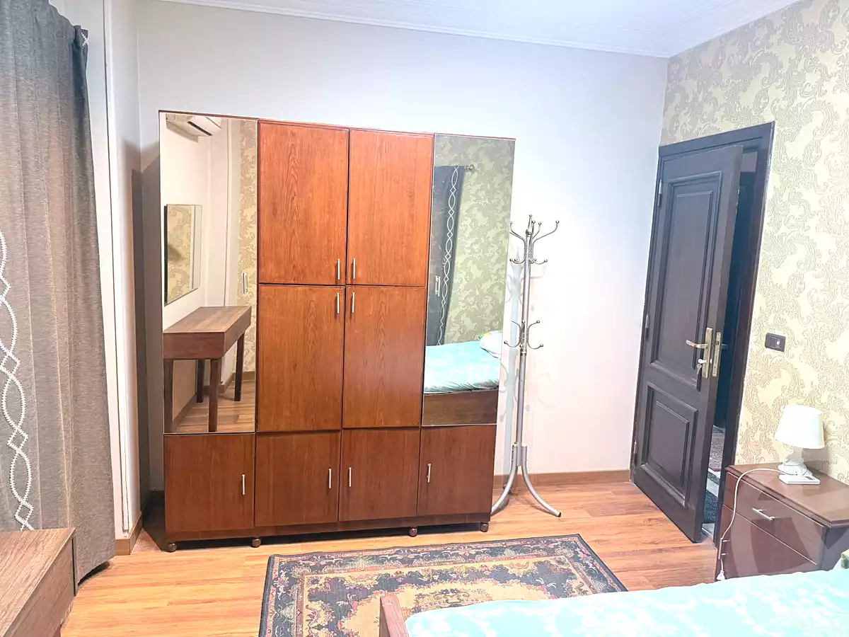 https://aqarmap.com.eg/ar/listing/7088162-for-rent-cairo-new-cairo-south-investors-mohammed-nagib-axis-st