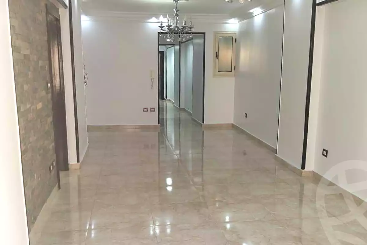 https://aqarmap.com.eg/ar/listing/7088297-for-sale-alexandria-miami-shr-jml-bd-lnsr