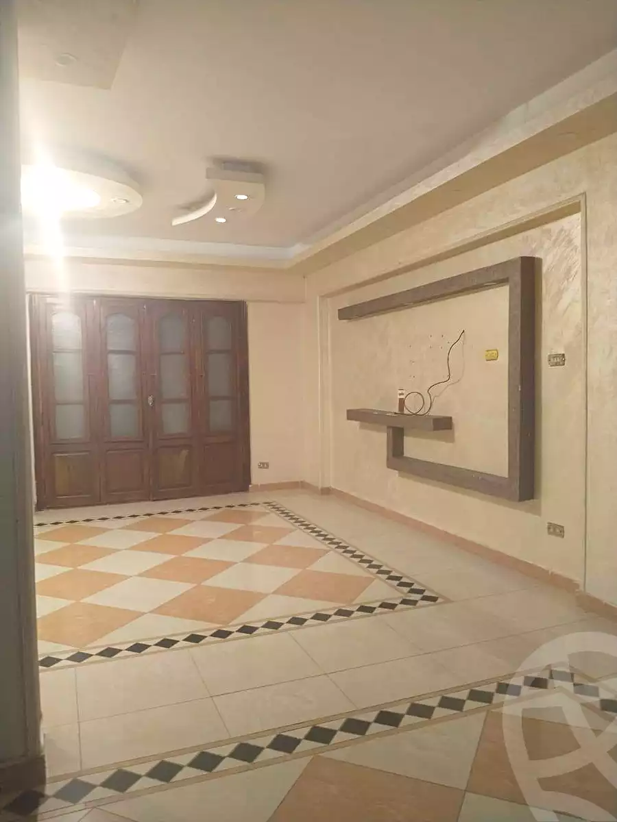 https://aqarmap.com.eg/ar/listing/7088332-for-rent-alexandria-sydy-bshr-sydy-bshr-bhry-shr-mhmwd-l-yswy